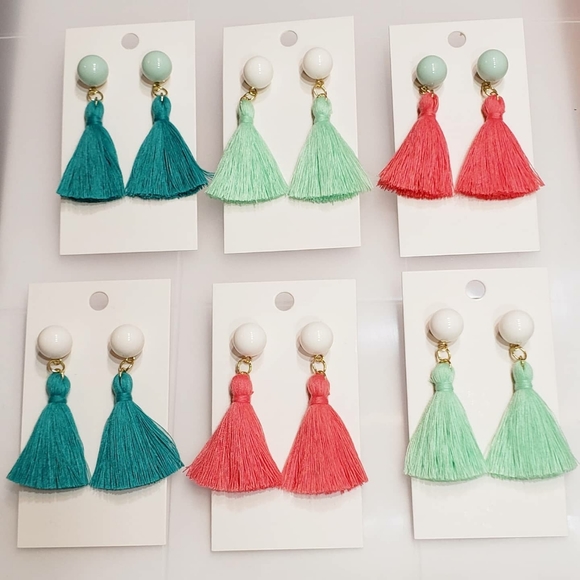 Earrings - Picture 1 of 2